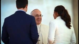 Pope Urges Engaged Couples to Build Marriage on Rock of Love Gabriel Bouys AFP – pt