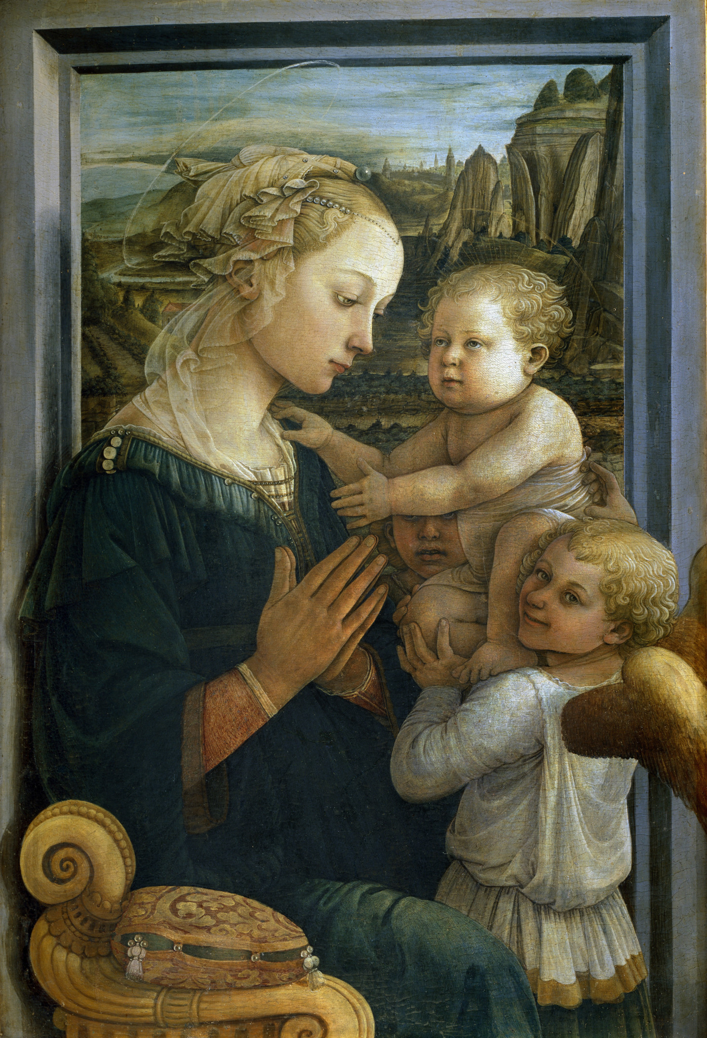 Madonna with the Child and two Angels, Filippo Lippi, 1406–1469, Uffizi Gallery, Florence, Italy. Luisa Ricciarini | Leemage