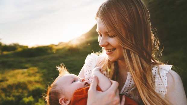 MUM, CHILD, SUNNY