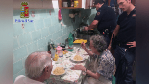 idosos-roma-policiais.png