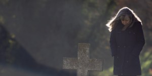Viúva, mãe de três filhos, contratada no lugar do marido que morreu de Covid-19