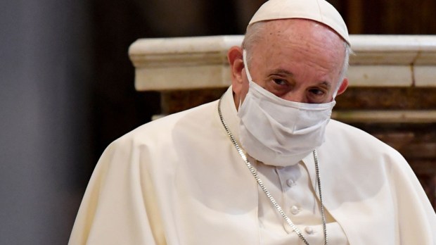 Papa Francisco com máscara contra covid