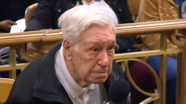 Juiz perdoa multa de Victor Colella, de 96 anos