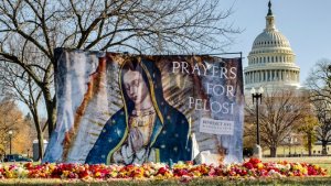 Orações pela conversão da deputada pró-aborto Nancy Pelosi