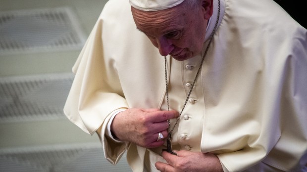 Papa Francisco execra a espiritualidade do cupim e pede: nada de fofocas