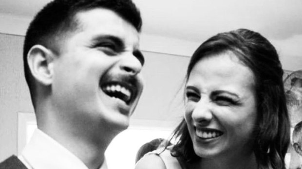 O casal Sara e Bernardo, de Petrópolis, no dia de seu casamento