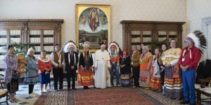 Direto do Vaticano: as escolas residenciais – a delicada questão da viagem do Papa ao Canadá