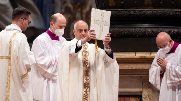 VATICAN-POPE-FRANCIS-Holy-Mass-on-Divine-Mercy-Sunday