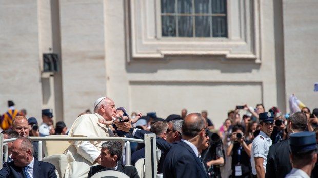 POPE FRANCIS - VATICAN - ST. Peter's Square - Audience