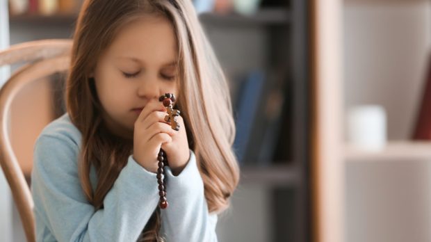 Różaniec dzieci akcja modlitewna