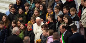 Direto do Vaticano: Papa parabeniza jovens que participarão da JMJ