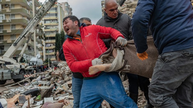 Terremoto atinge Turquia e Síria - AFP