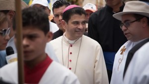 Bispo Dom Rolando Álvarez, da Nicarágua, foi preso em cela chamada "inferninho"
